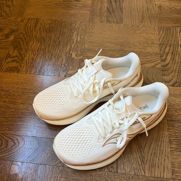 Saucony women’s ride 18 in vanilla sz 8 - Picture 4 of 9